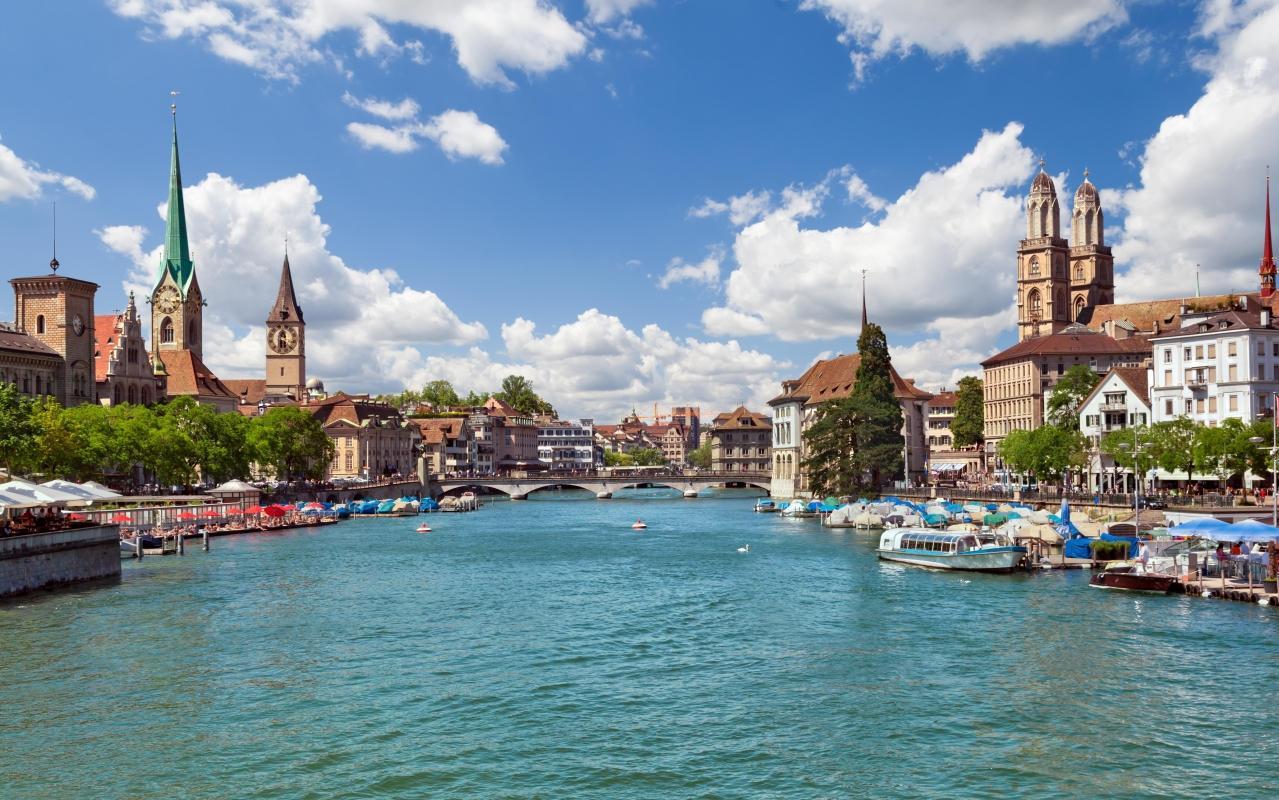 https://media-cdn.tripadvisor.com/media/attractions-content--1x-1/0b/27/a7/55.jpg