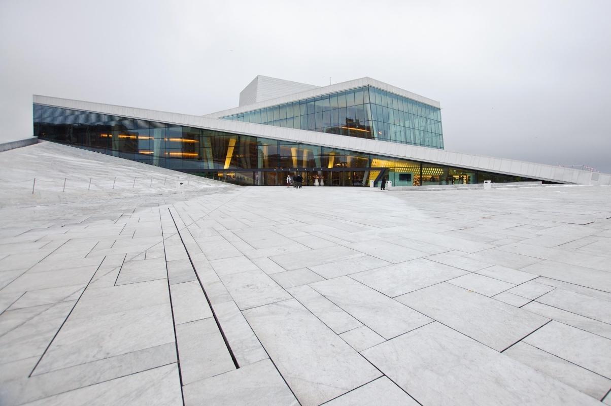 https://media-cdn.tripadvisor.com/media/attractions-content--1x-1/0b/2c/f7/2c.jpg