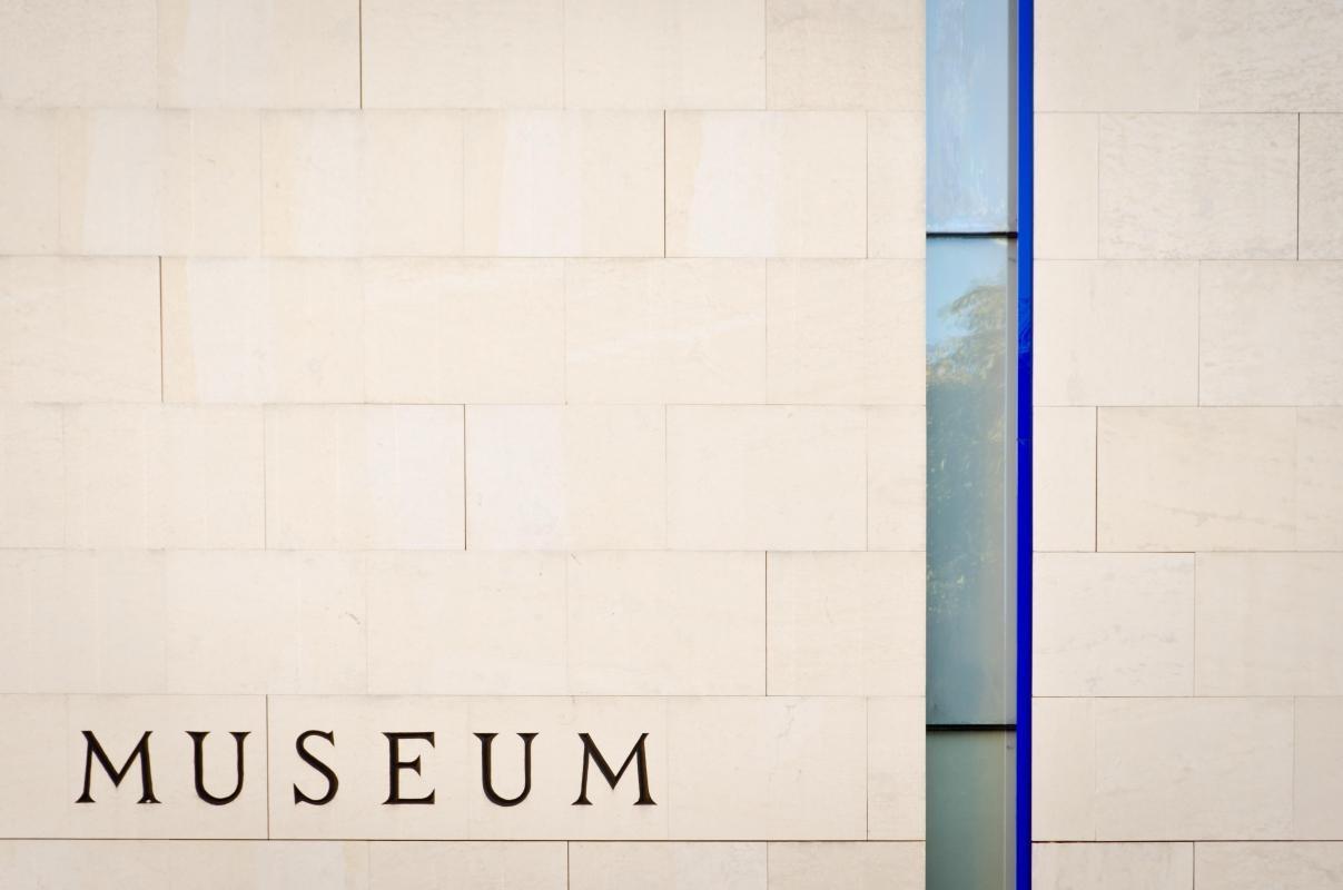https://media-cdn.tripadvisor.com/media/attractions-content--1x-1/0b/2d/0f/b5.jpg