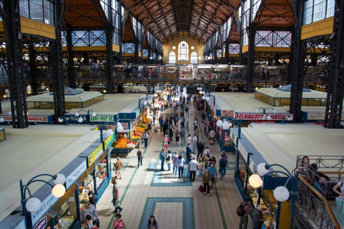 https://media-cdn.tripadvisor.com/media/attractions-content--1x-1/0b/39/79/d6.jpg