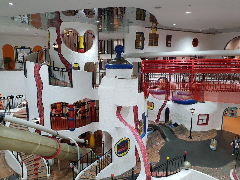 https://media-cdn.tripadvisor.com/media/attractions-content--1x-1/0b/39/b4/1b.jpg