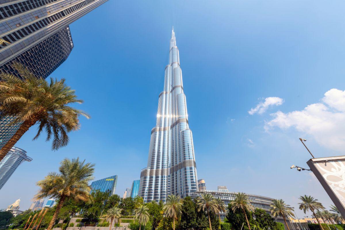 https://media-cdn.tripadvisor.com/media/attractions-content--1x-1/12/32/ad/2b.jpg