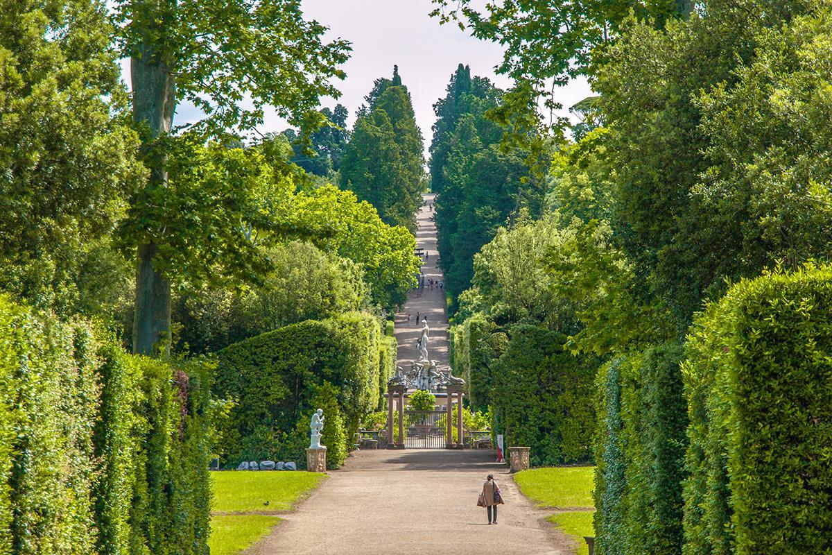 https://media-cdn.tripadvisor.com/media/attractions-content--1x-1/14/94/a8/7f.jpg