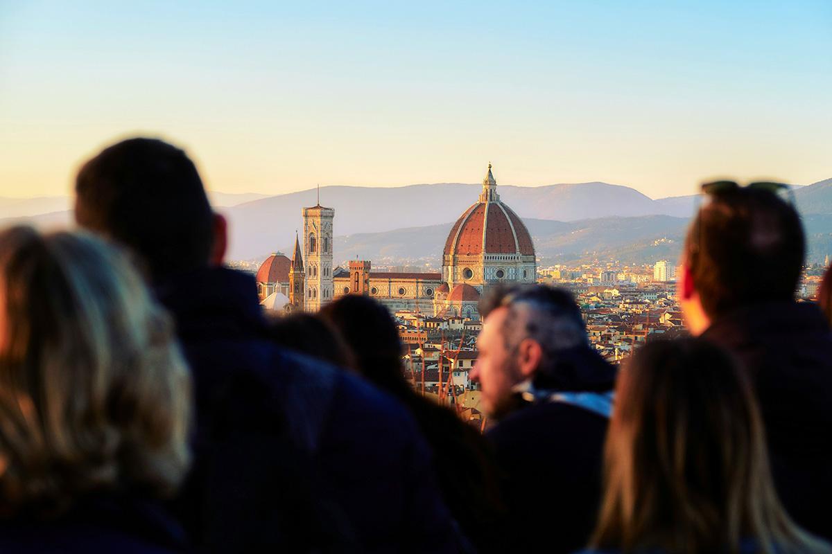 https://media-cdn.tripadvisor.com/media/attractions-content--1x-1/14/95/7b/fa.jpg