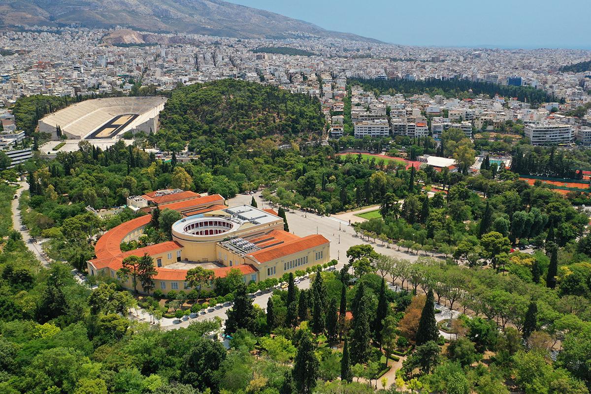 https://media-cdn.tripadvisor.com/media/attractions-content--1x-1/14/be/50/8d.jpg